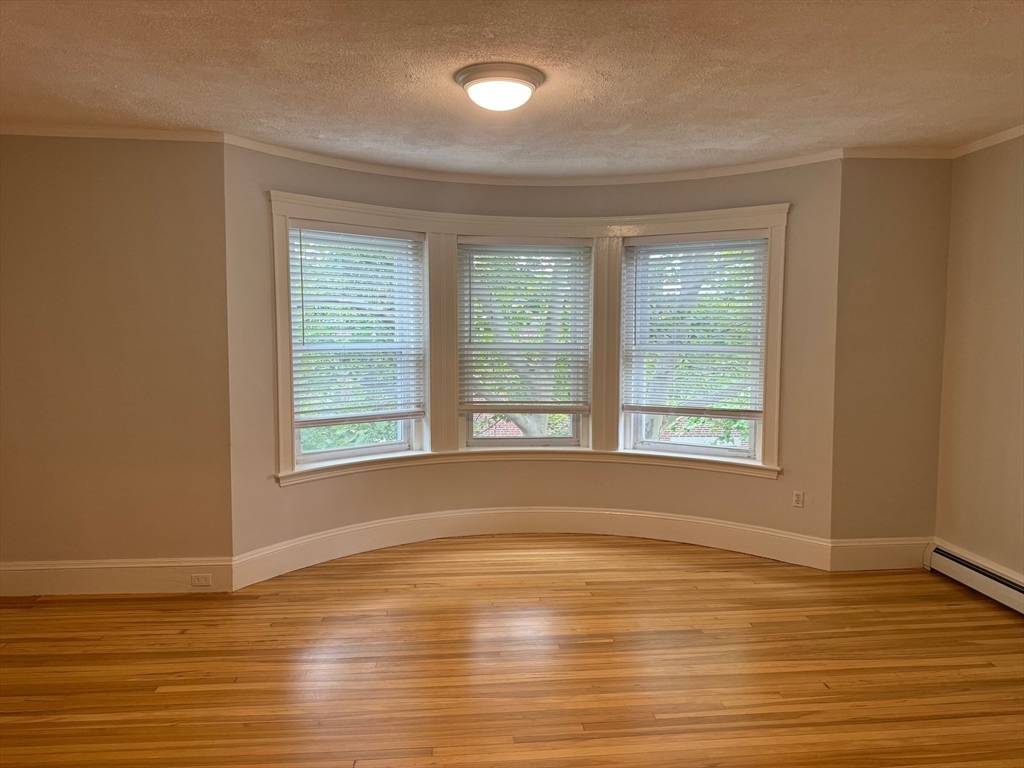 Brookline, MA 02445,235 Rawson #3