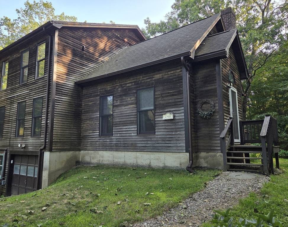 Montague, MA 01351,495 Federal #B