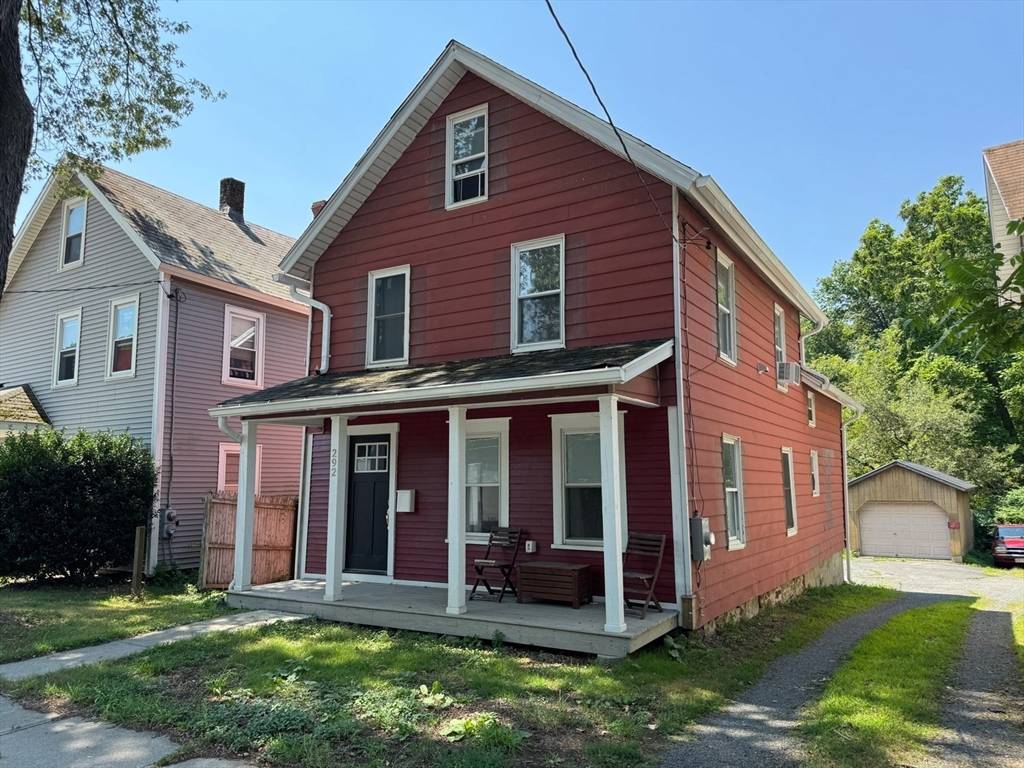 Greenfield, MA 01301,292 Deerfield Street