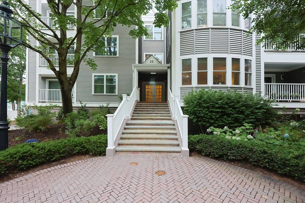 Brookline, MA 02467,26 Holly Ln #3E