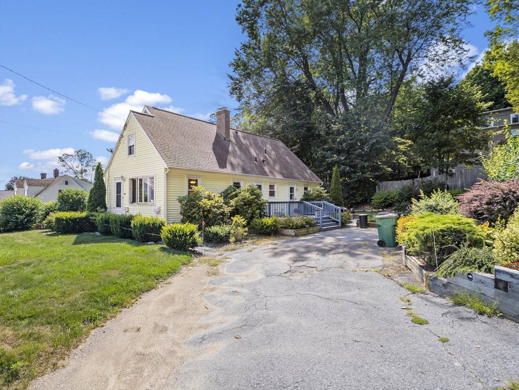 Fitchburg, MA 01420,268 Blossom St