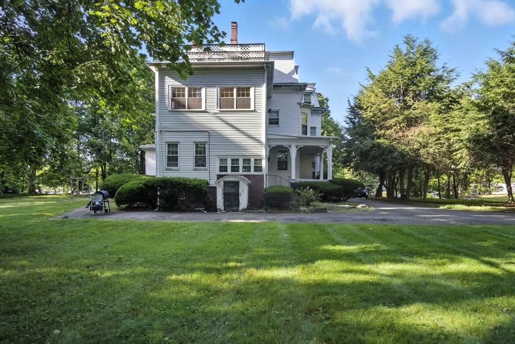 Peabody, MA 01960,216 Lowell Street #4