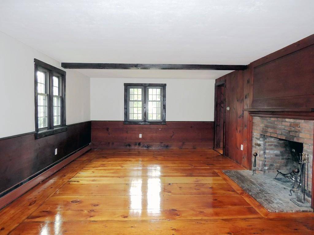 Bedford, MA 01730,3 Mudge Way