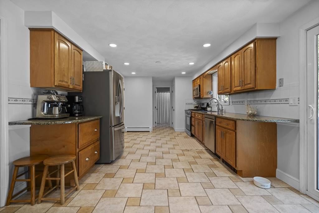 Billerica, MA 01821,9 Meridien Way