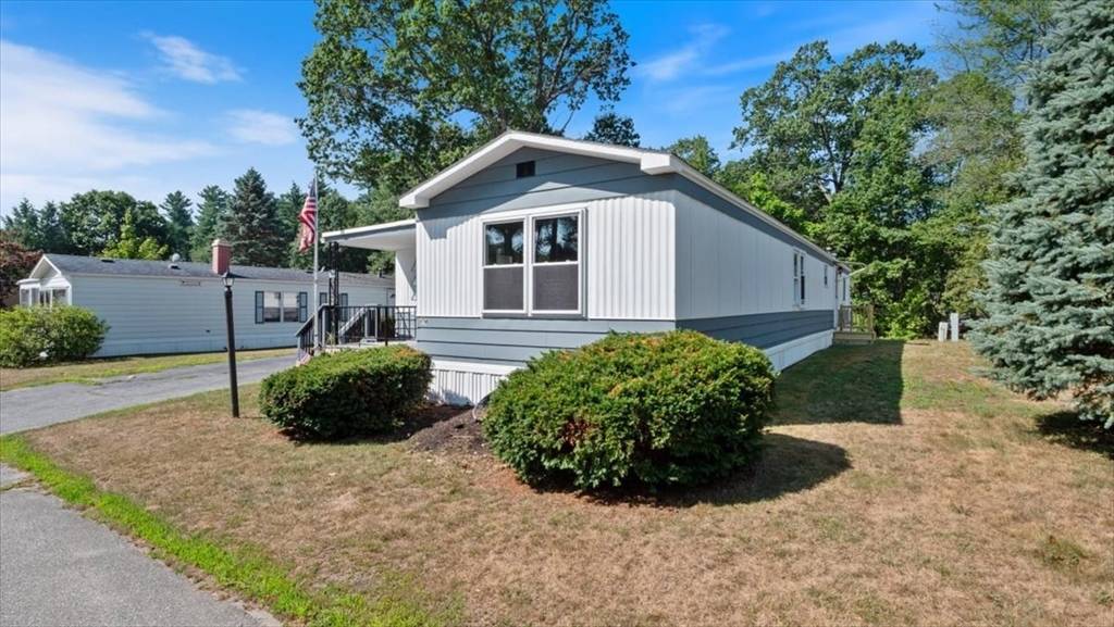 Merrimac, MA 01860,21 Sharon Circle