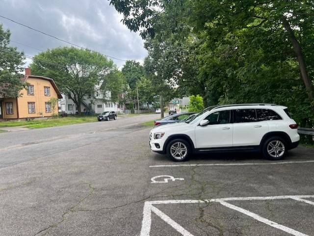 Springfield, MA 01151,1060 Worcester St