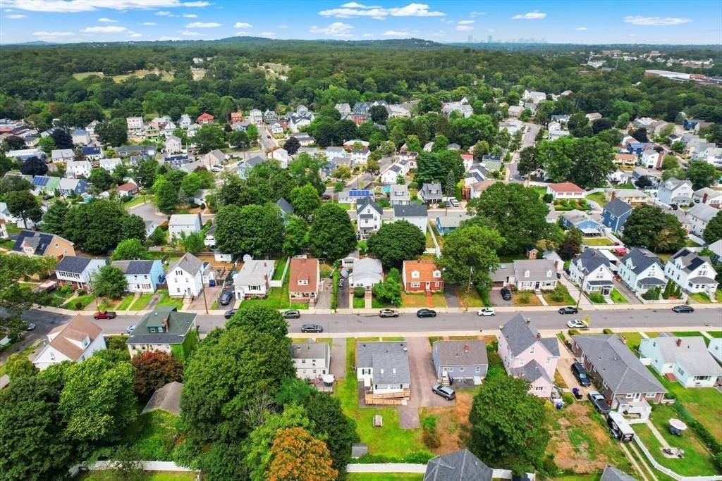 Boston, MA 02136,54 Como Rd