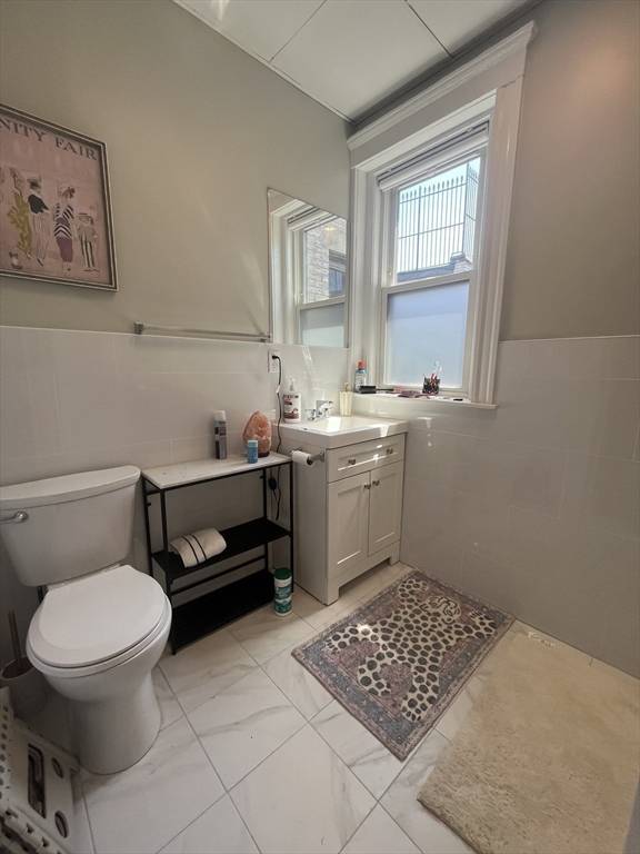 Boston, MA 02215,73 Park Drive #25