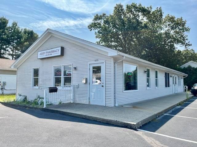 Chicopee, MA 01020,5 Willow St