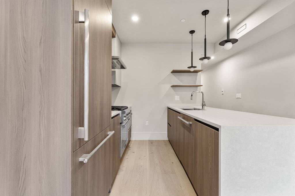 Cambridge, MA 02139,300 Franklin Street #2