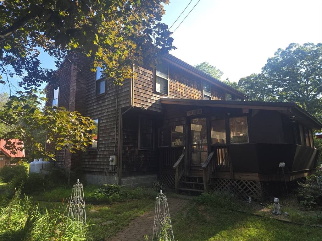 Easton, MA 02356,31 Rear Poquanticut Ave