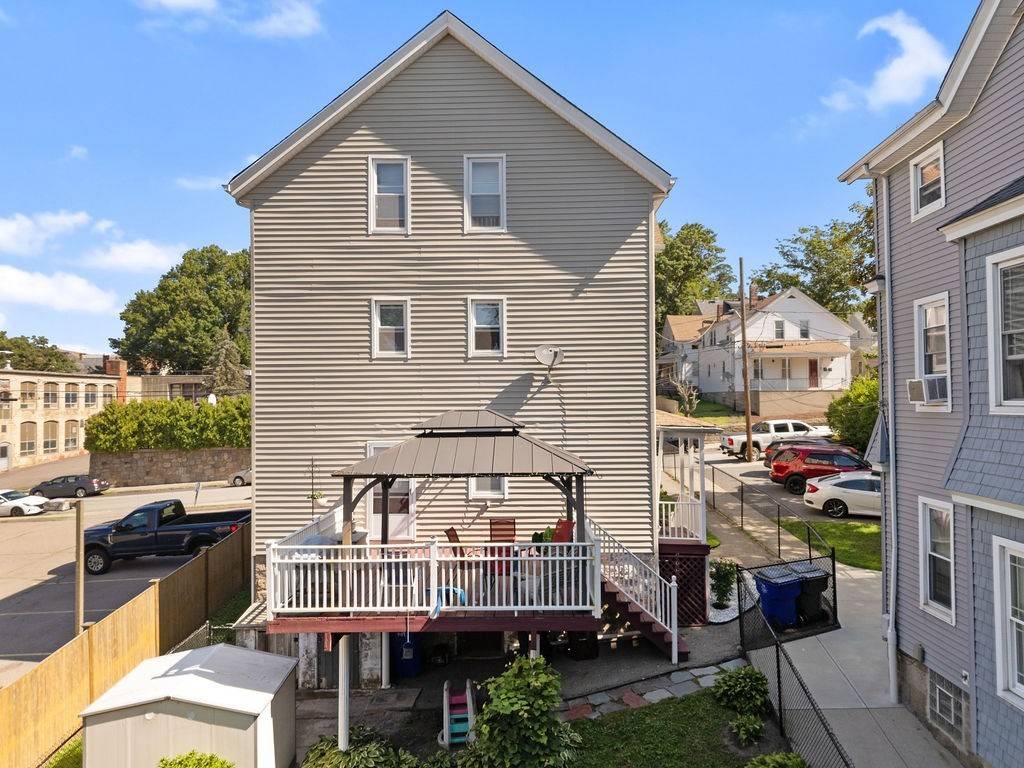 Fall River, MA 02720,709 Maple St