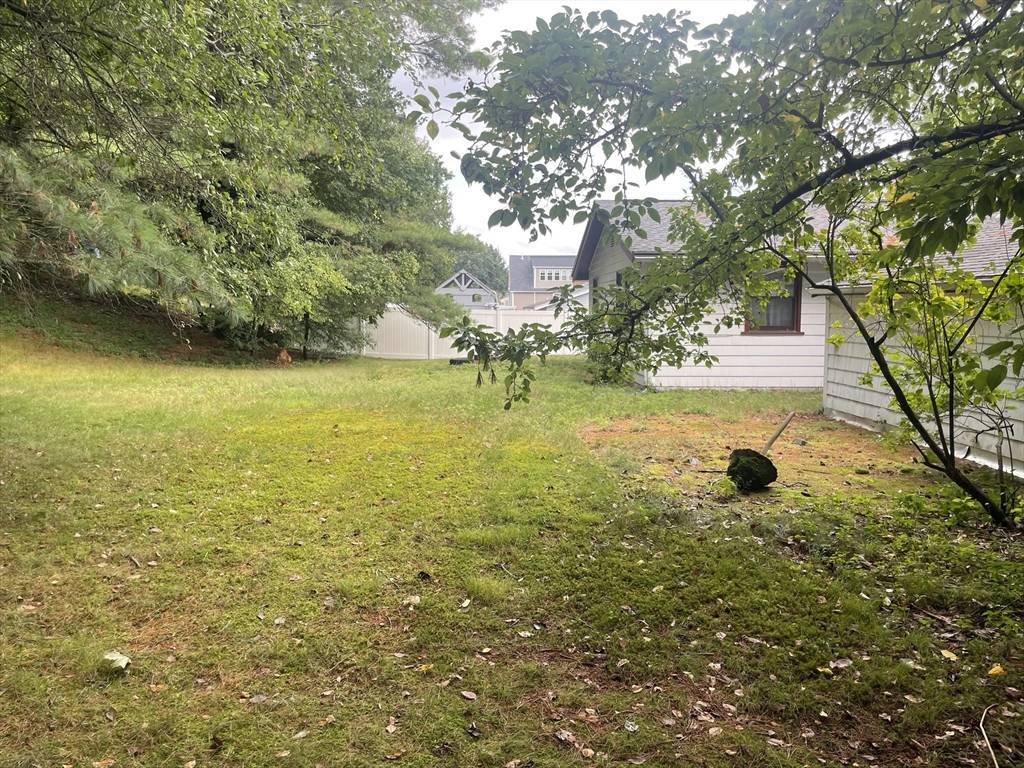 Natick, MA 01760,4 Richard Rd