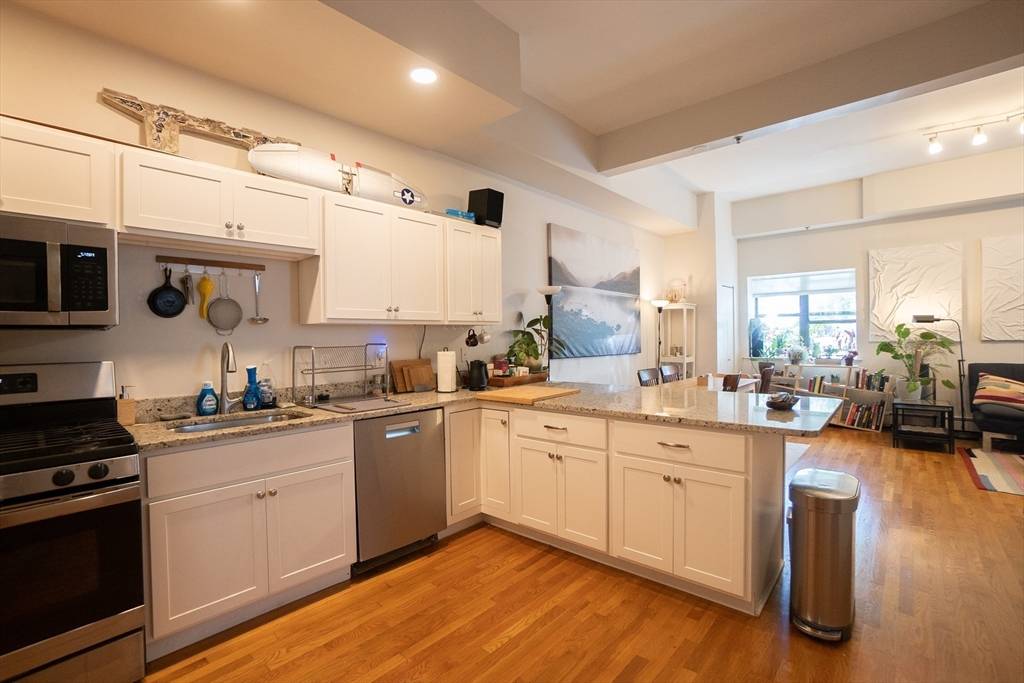 Cambridge, MA 02140,69 Harvey St #2