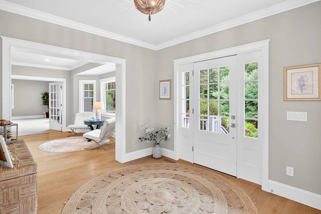 Mashpee, MA 02649,27 Prestwick Lane