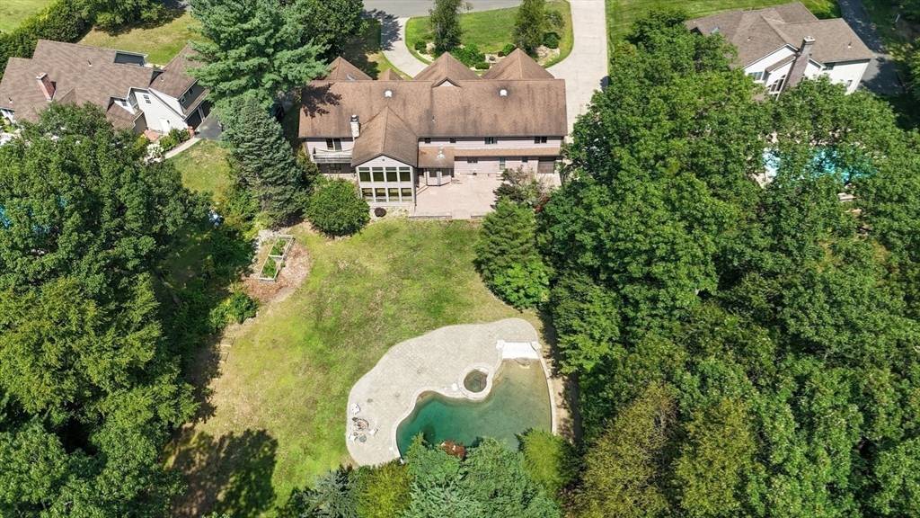 Westfield, MA 01085,120 Woodcliff Dr