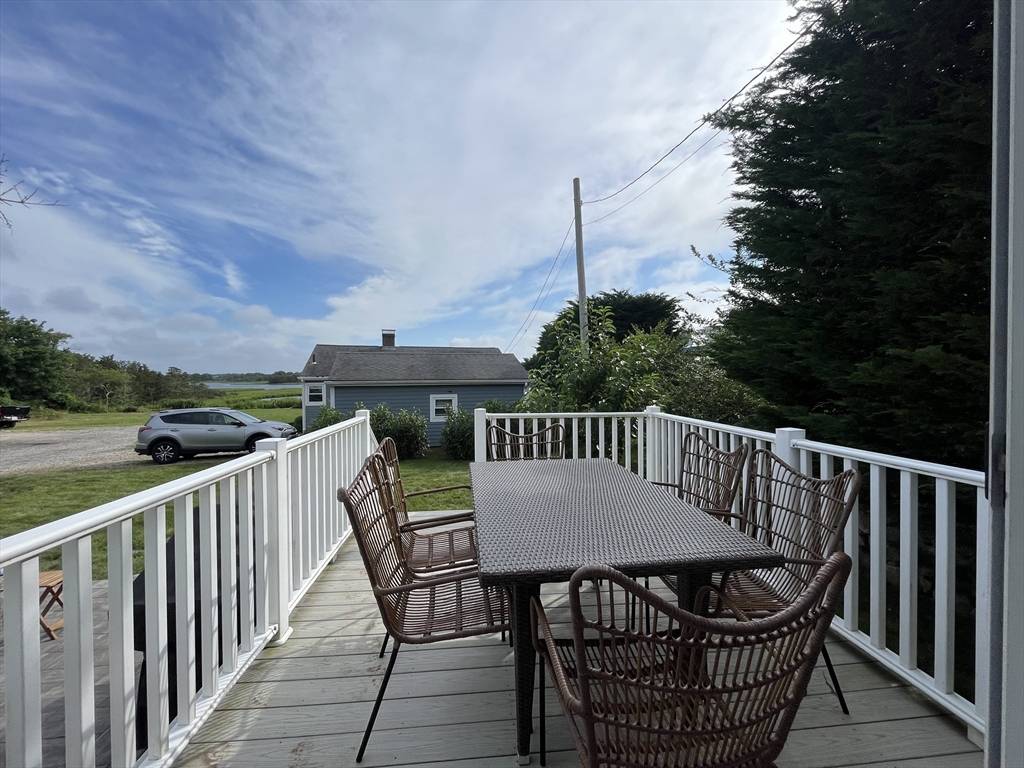 Dartmouth, MA 02748,710 Elm St