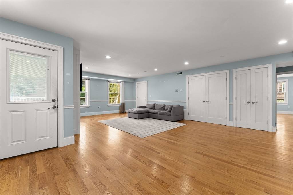 Boston, MA 02125,152-154 Savin Hill Ave #2