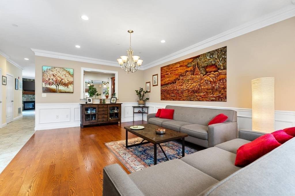 Burlington, MA 01803,129 Cambridge St #1