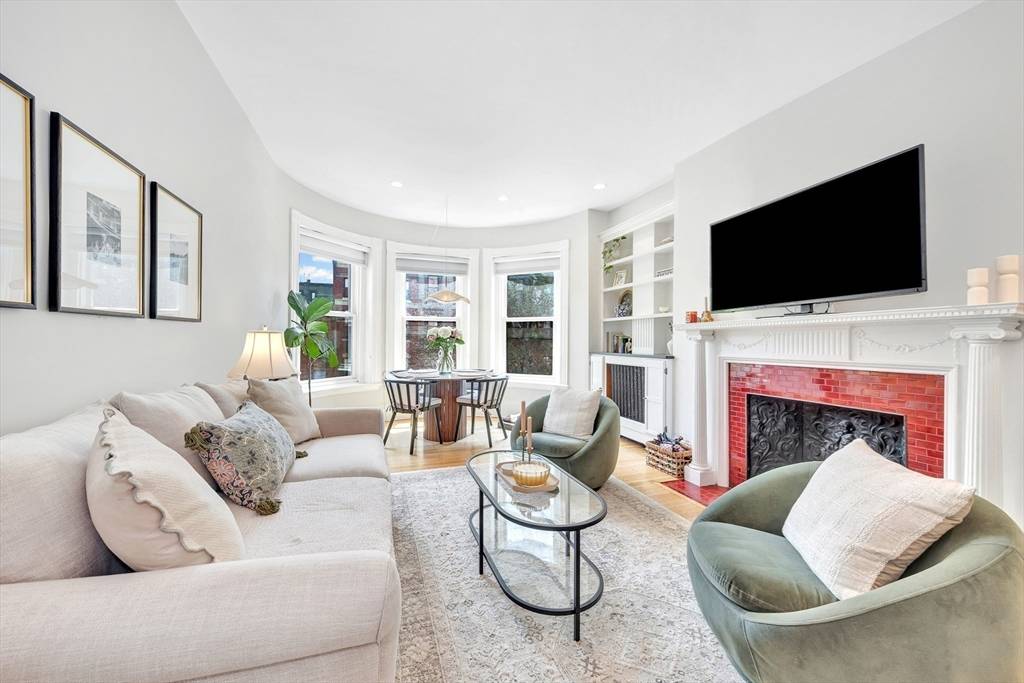 Boston, MA 02115,405 Marlborough St #31