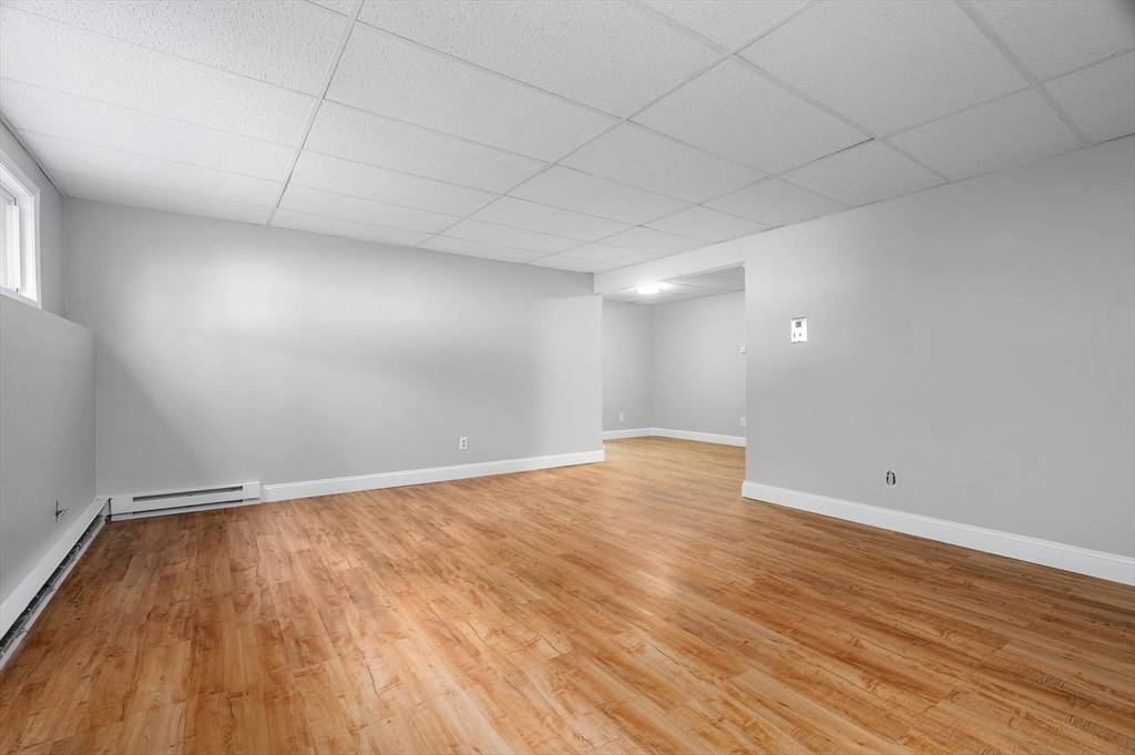 North Providence, RI 02904,300 Smithfield Rd #2-2