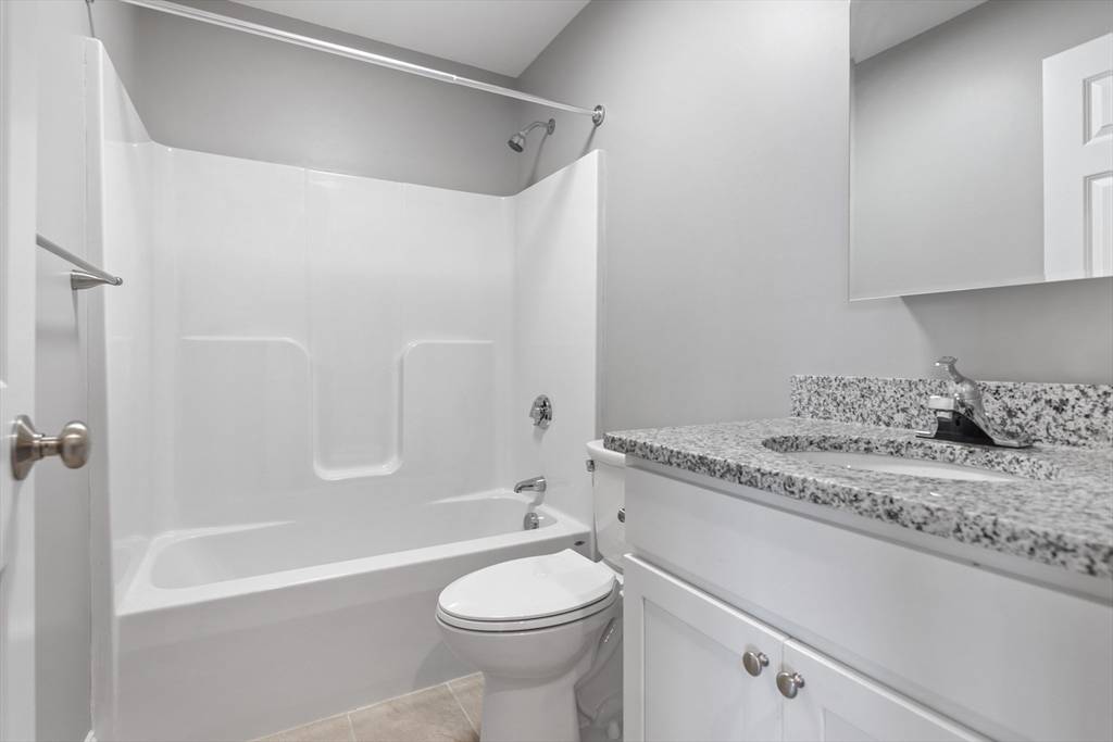 Bourne, MA 02532,340 Scenic Hwy #203