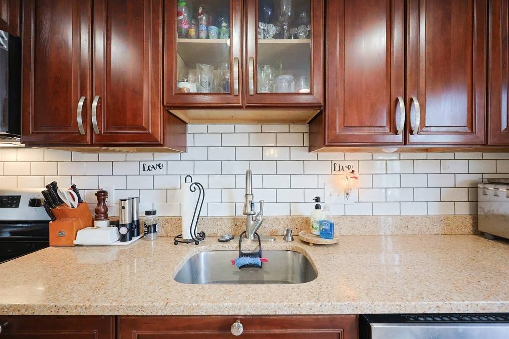 Norwood, MA 02062,35 Pilgrim Dr