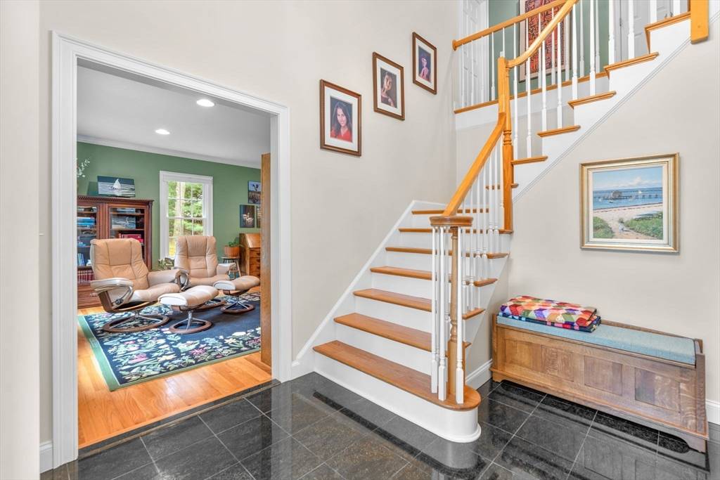 Mashpee, MA 02649,17 Wood Rd