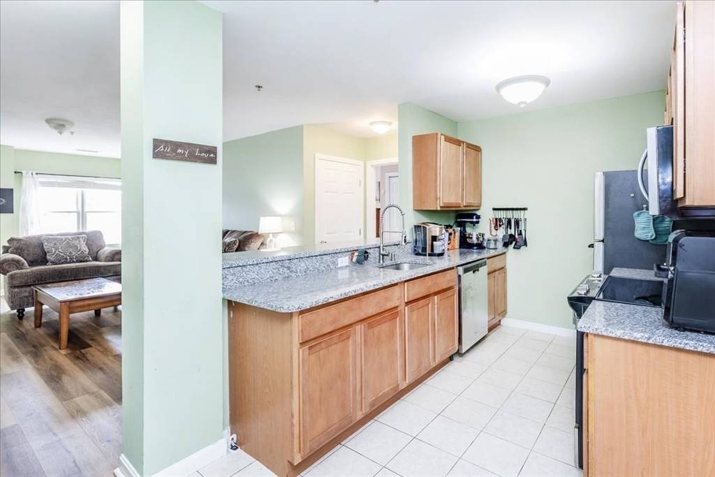 Peabody, MA 01960,75 Walnut Street #116