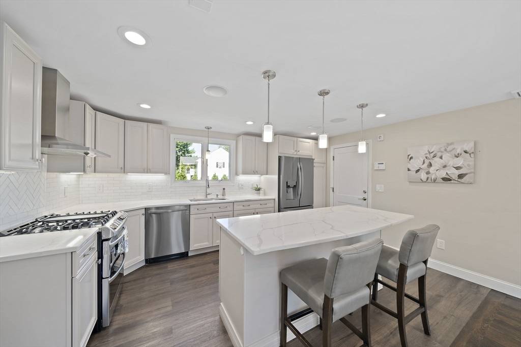 Canton, MA 02021,1 Breton Dr