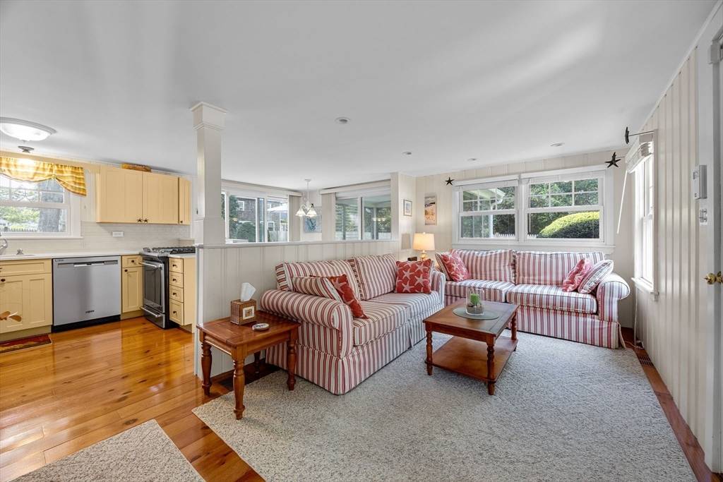 Yarmouth, MA 02673,14 Maine Avenue