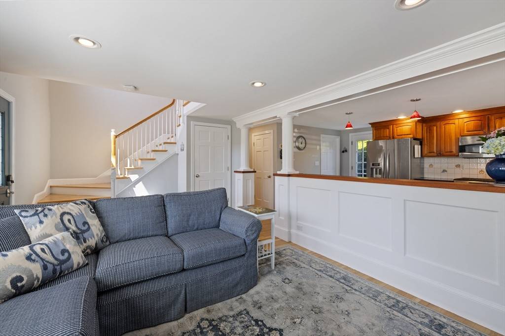 Marblehead, MA 01945,21 Reed St