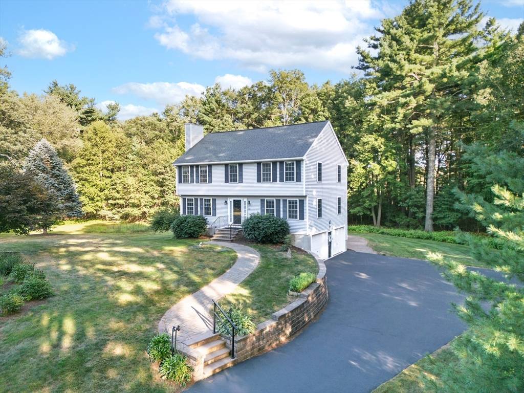 Holliston, MA 01746,30 Arthur St