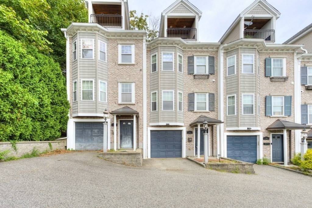 Worcester, MA 01604,38 Johnson St