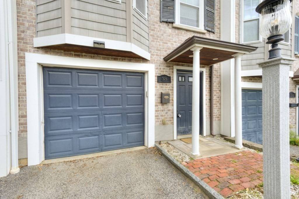 Worcester, MA 01604,38 Johnson St #38