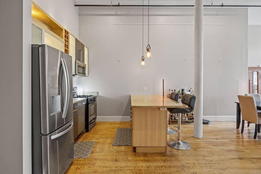 Salem, MA 01970,281 Essex Street #201