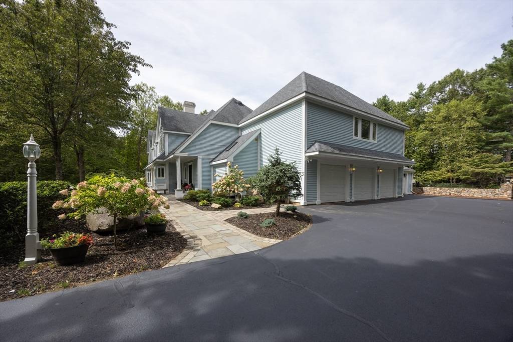 Hopkinton, MA 01748,27 Elizabeth Rd
