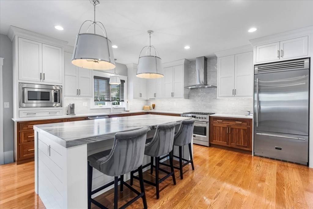 Dedham, MA 02026,297 Pine Street