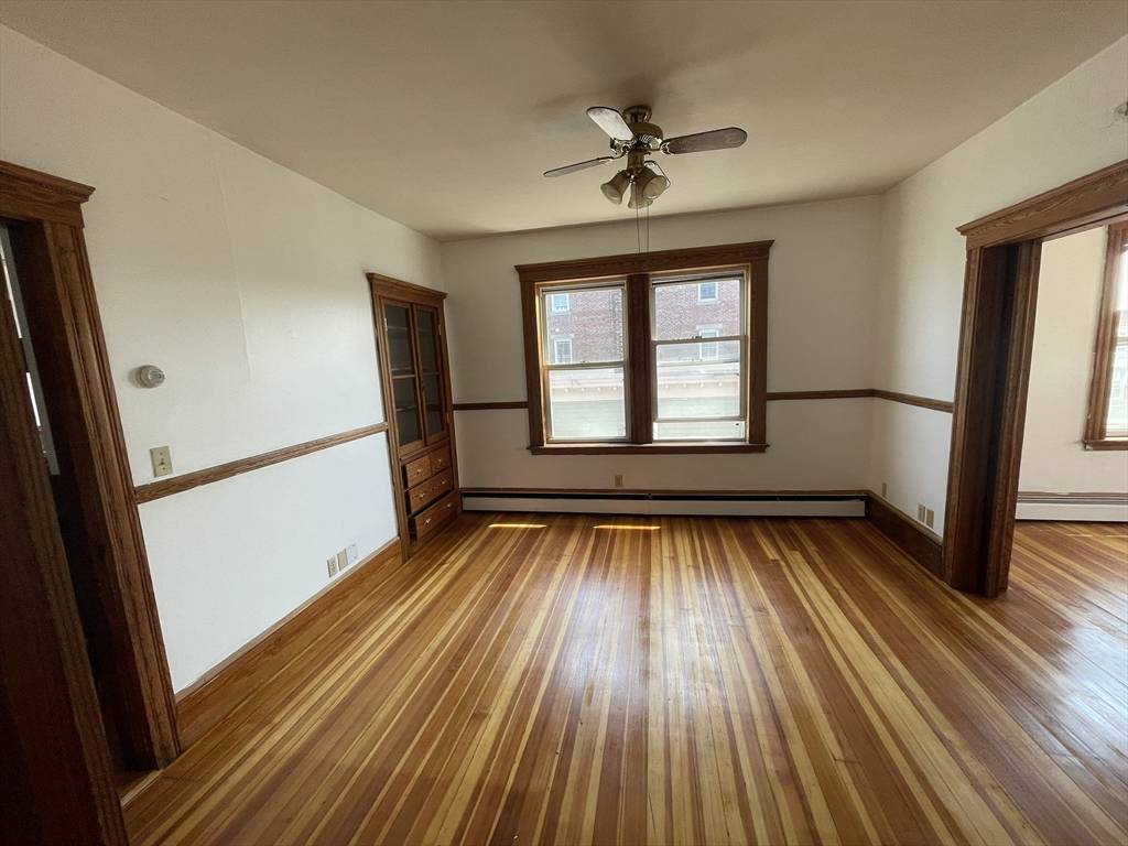 Salem, MA 01970,25 Perkins Street #3