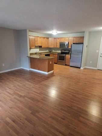 Whitman, MA 02382,670 Bedford Street #211