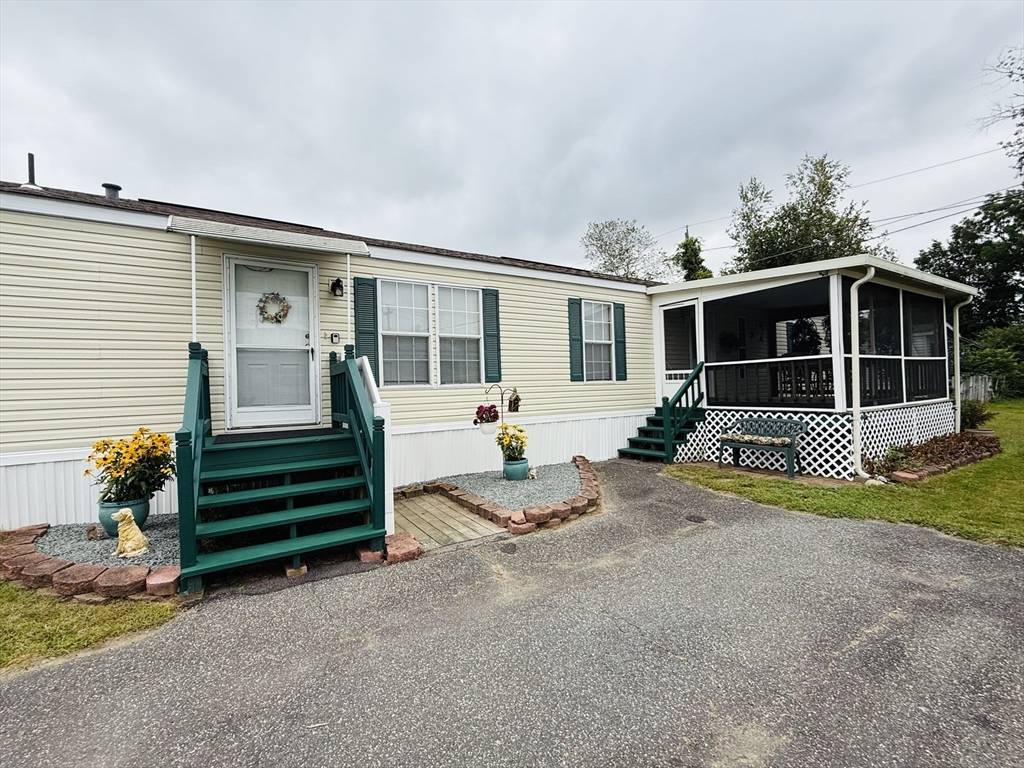 Monson, MA 01057,268 Palmer Rd #44