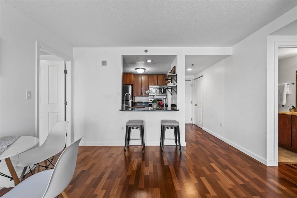 Cambridge, MA 02141,8-10 Museum Way #1205