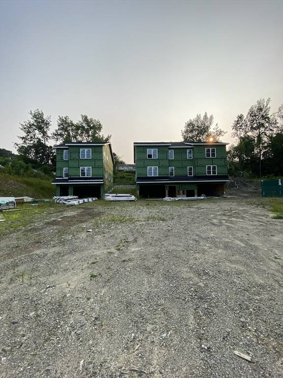 Worcester, MA 01602,47R Yarnie #8B