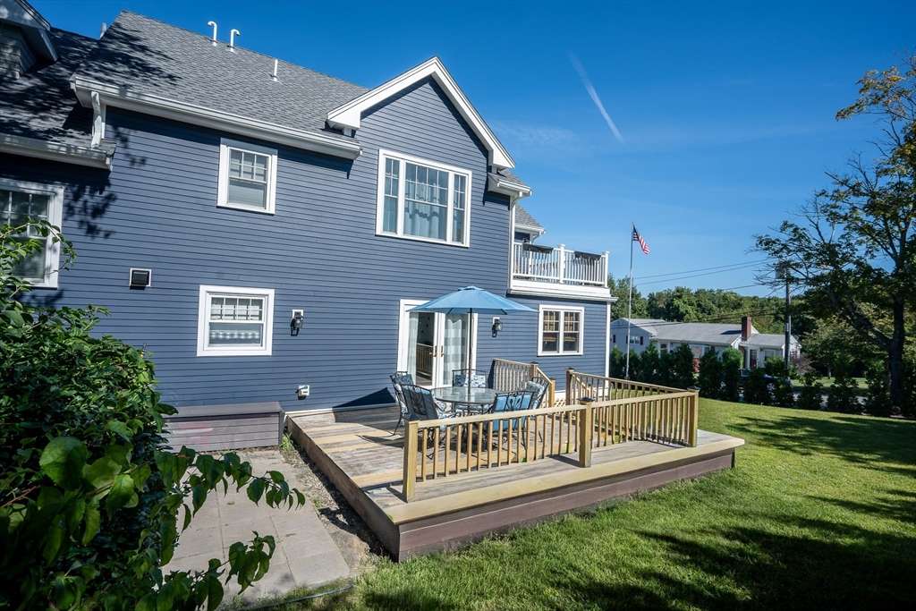 Milton, MA 02186,6 Brewster Road