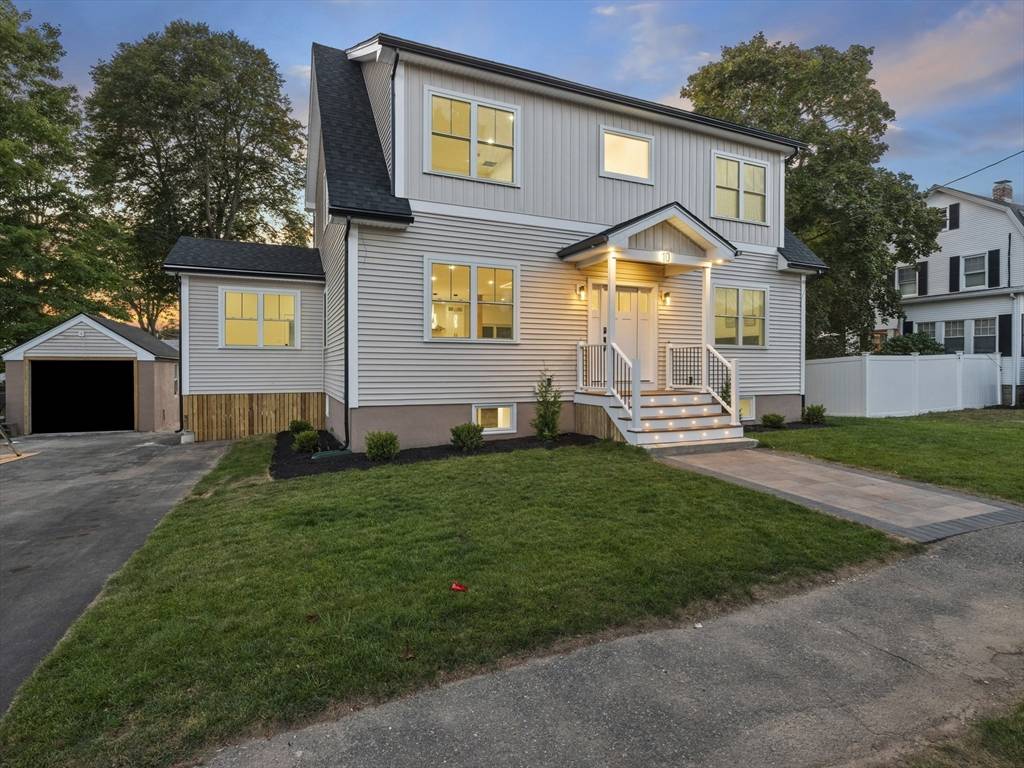 Wakefield, MA 01880,10 Ames St