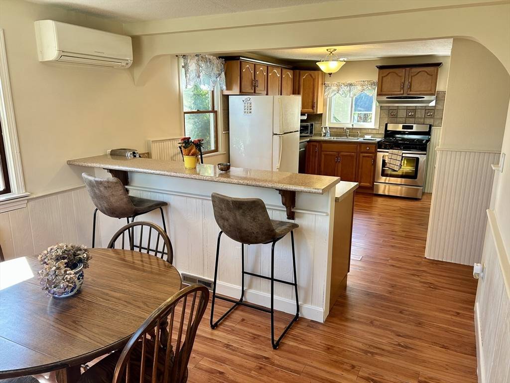 Norwood, MA 02062,14 Alandale Pkwy