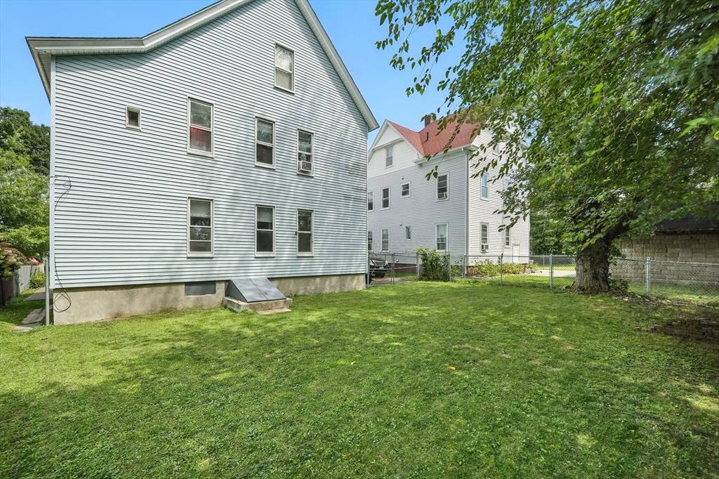 Springfield, MA 01107,134 Massasoit St