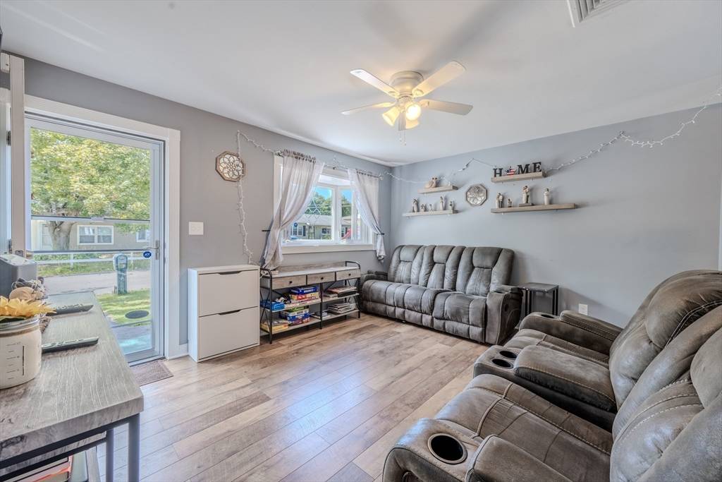 Lowell, MA 01854,67 Lisa Ln
