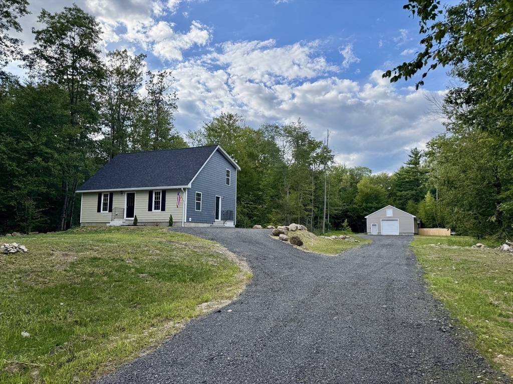 Petersham, MA 01366,27 Popple Camp Rd