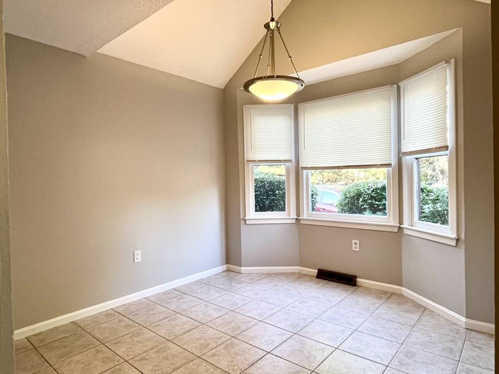 Franklin, MA 02038,12 Hawthorne Village #C